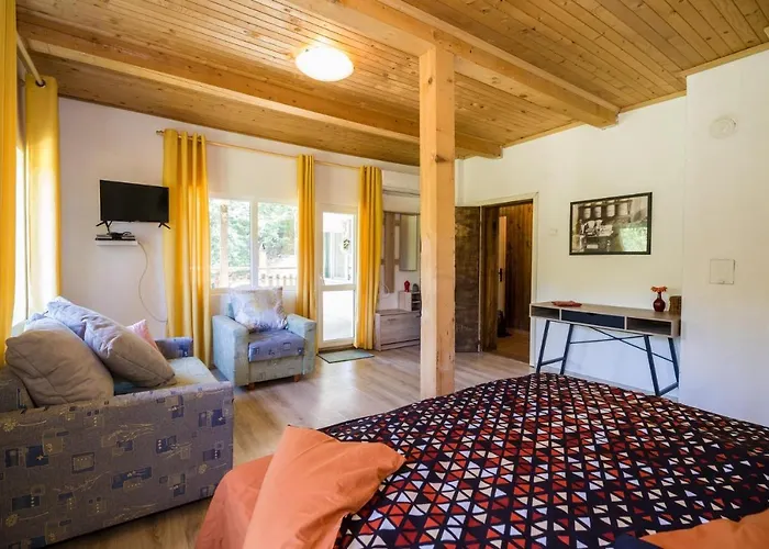 Хижа рибарник Forest мagic *